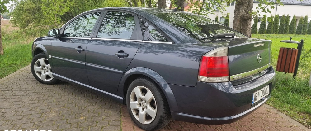 Opel Vectra cena 12900 przebieg: 250000, rok produkcji 2007 z Sianów małe 704